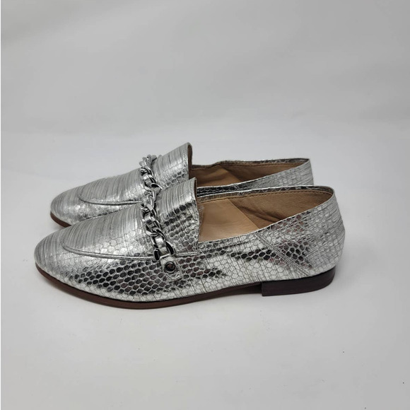 Karl Lagerfeld Paris Elsa Loafer Size 6M Metallic Snake Embossed Leather Silver - Picture 3 of 8